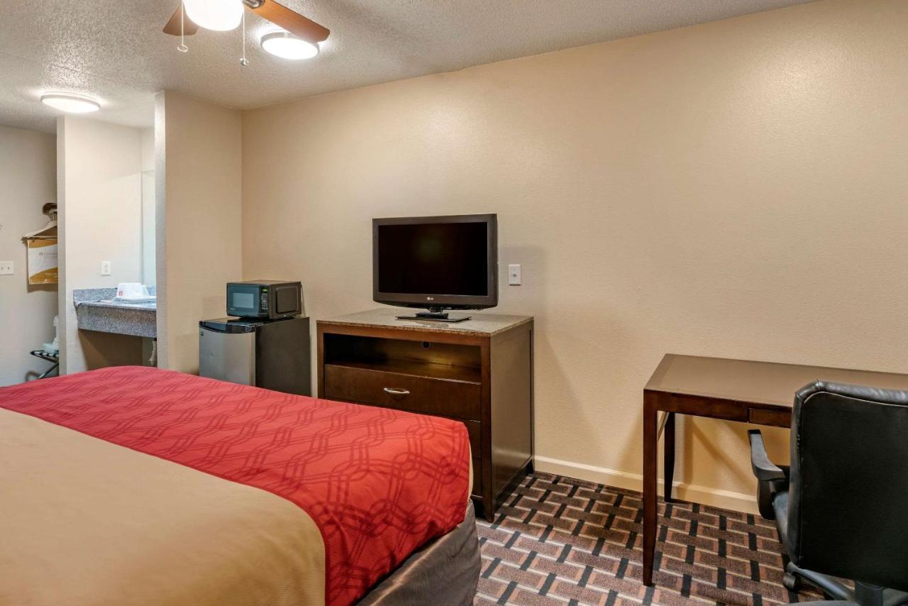 Econo Lodge Inn & Suites Granite City Exterior foto