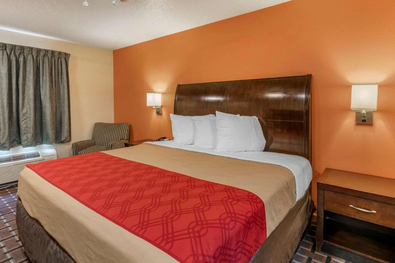 Econo Lodge Inn & Suites Granite City Exterior foto