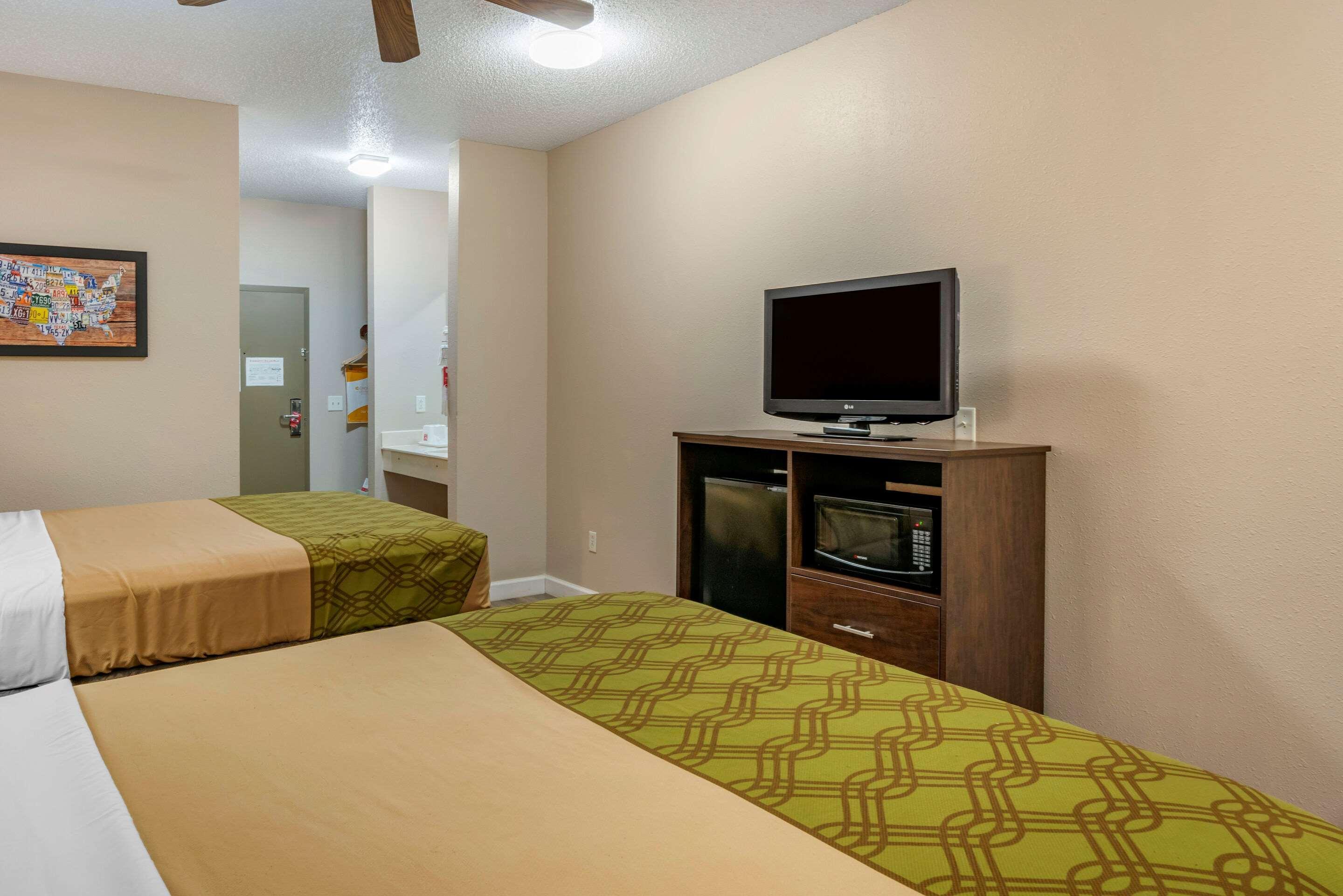Econo Lodge Inn & Suites Granite City Exterior foto